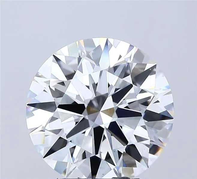 A close-up image of a round lab-grown diamond with a color grade of E and clarity VS1, showcasing its clarity and cut.