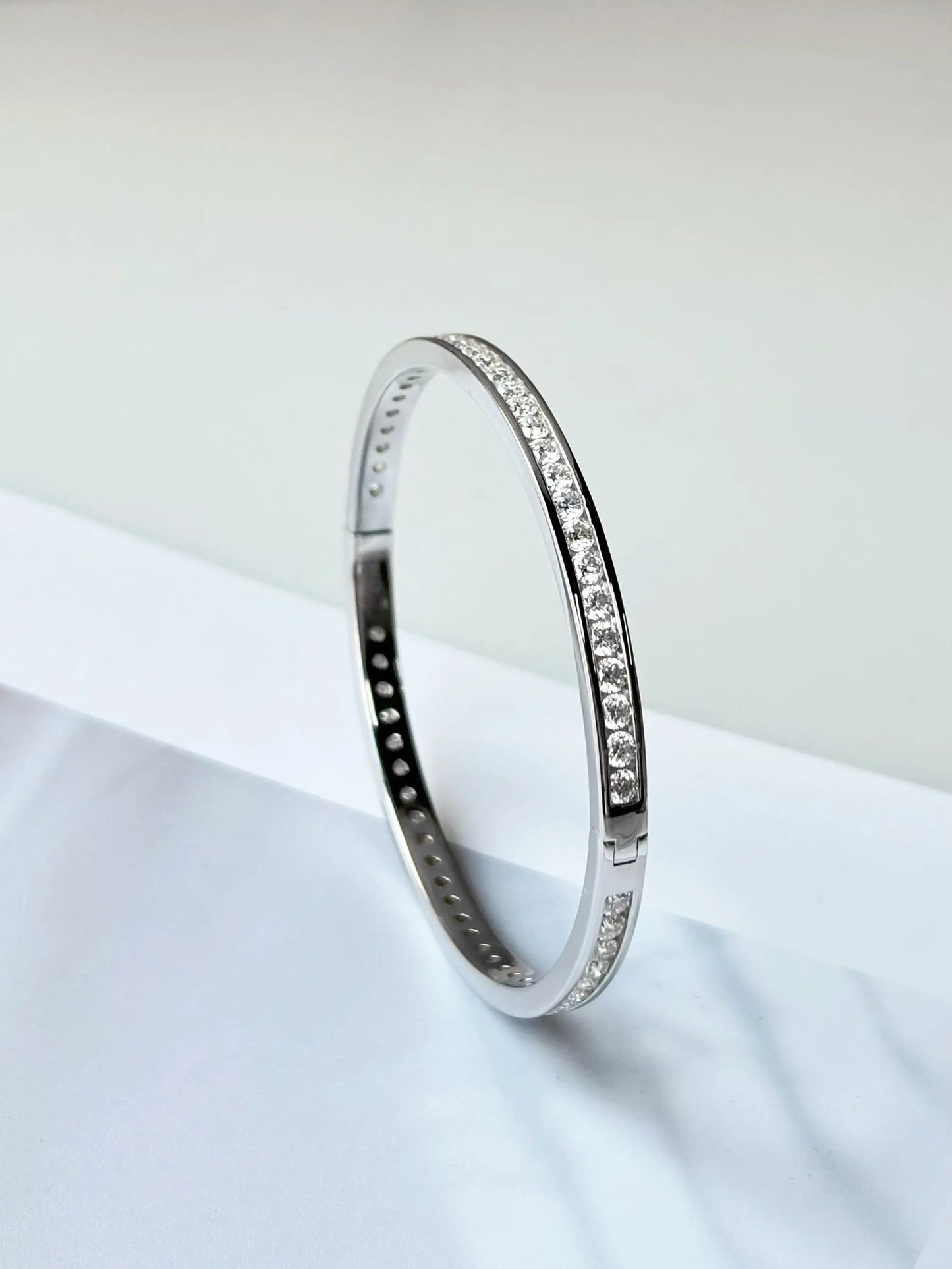2.5mm All Moissanite Bangles Real S925 Stering Silver Spring Buckle Bracelets for Women Wedding Party Fine Jewelry Gift